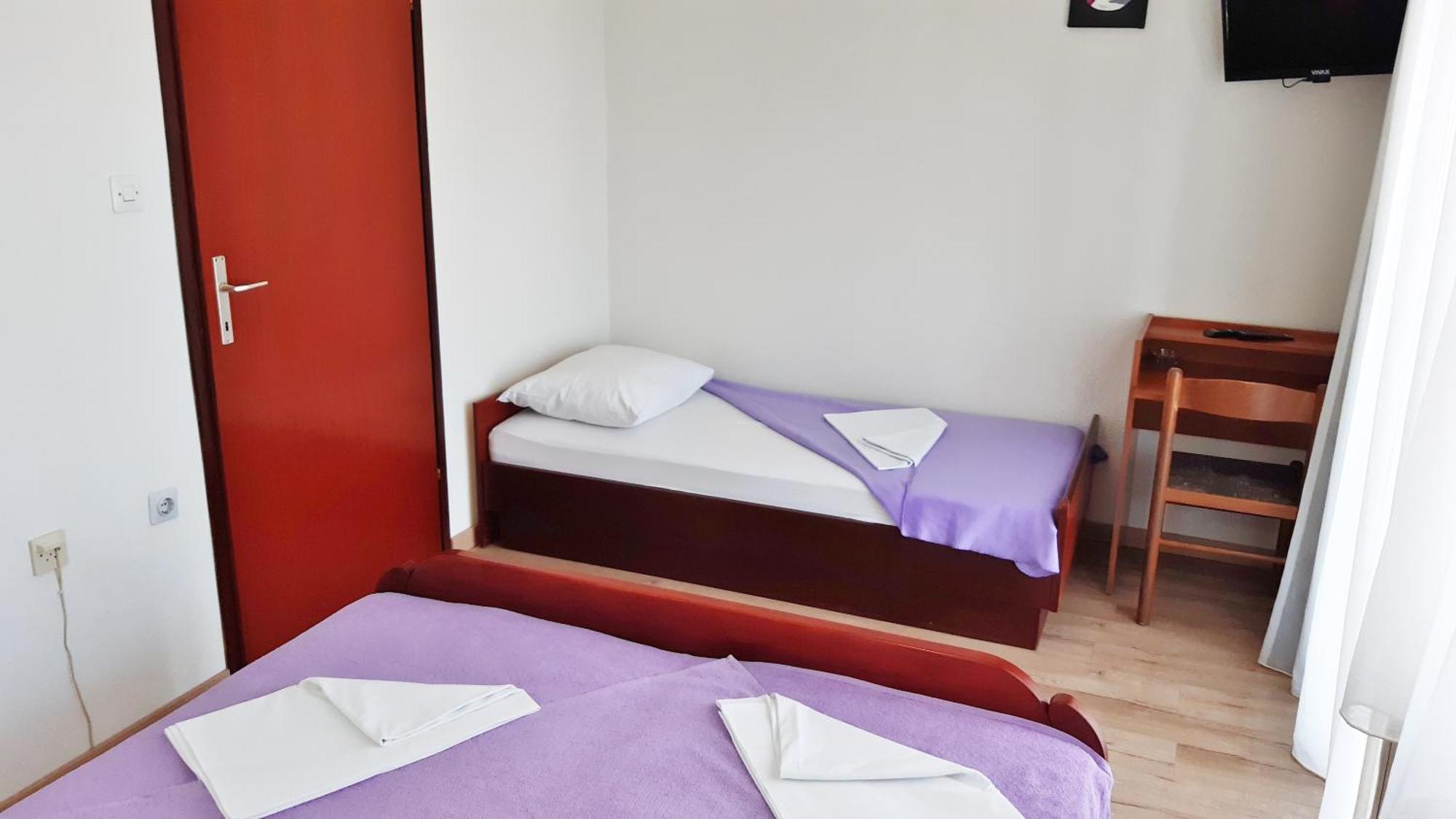 Pansion Klaudija Panzió Crikvenica Szoba fotó